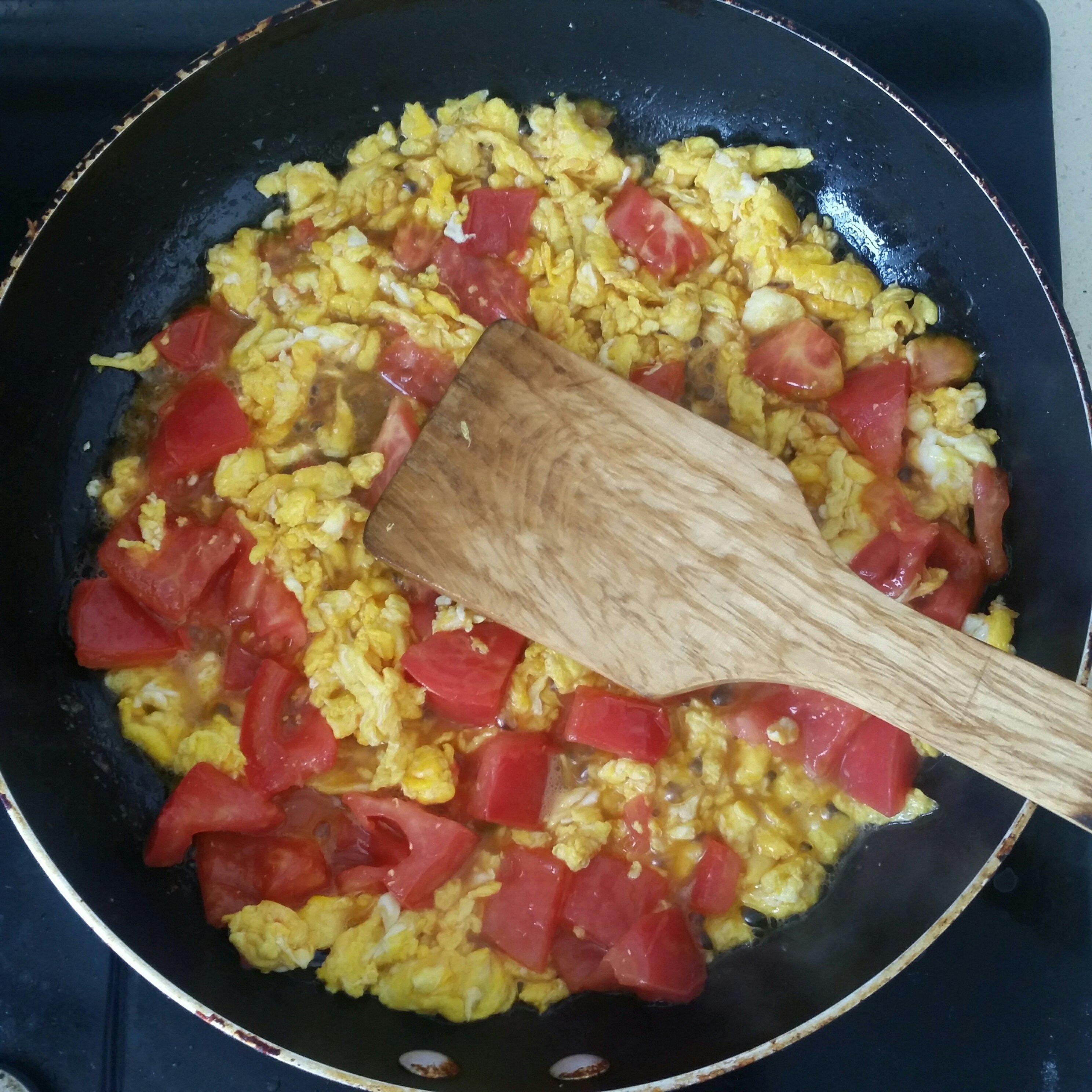 手擀西红柿鸡蛋打卤面的做法 步骤22
