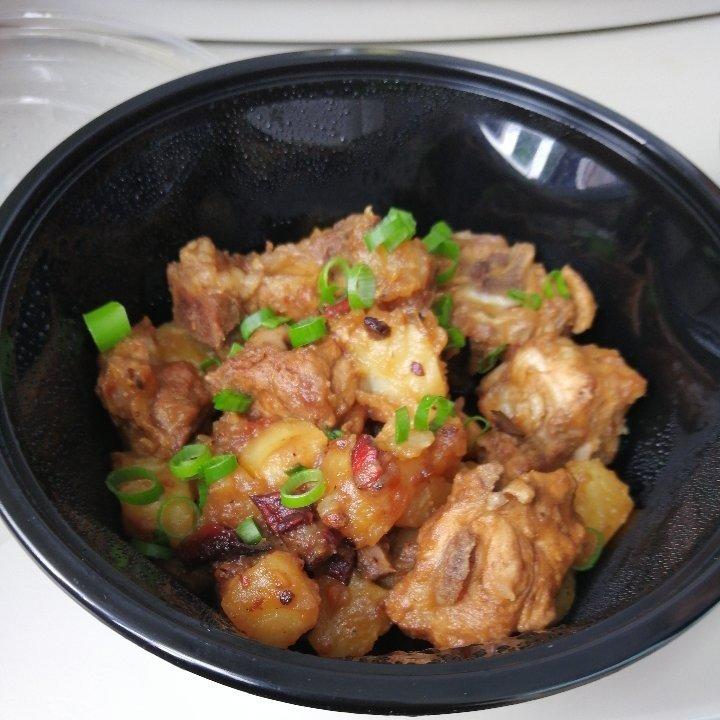 川味土豆烧排骨
