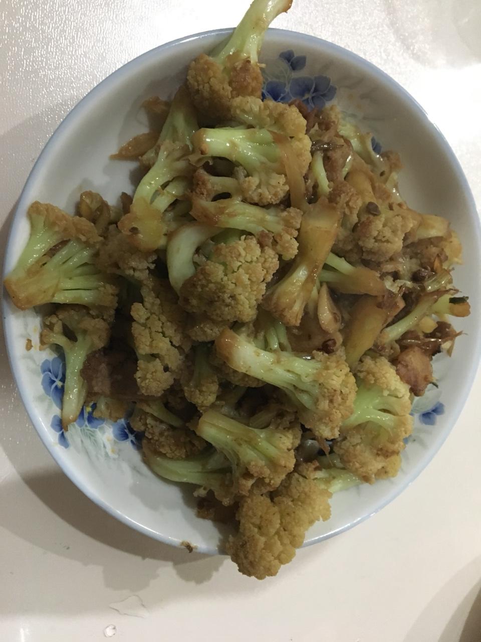 老丁的私房菜-干锅花菜