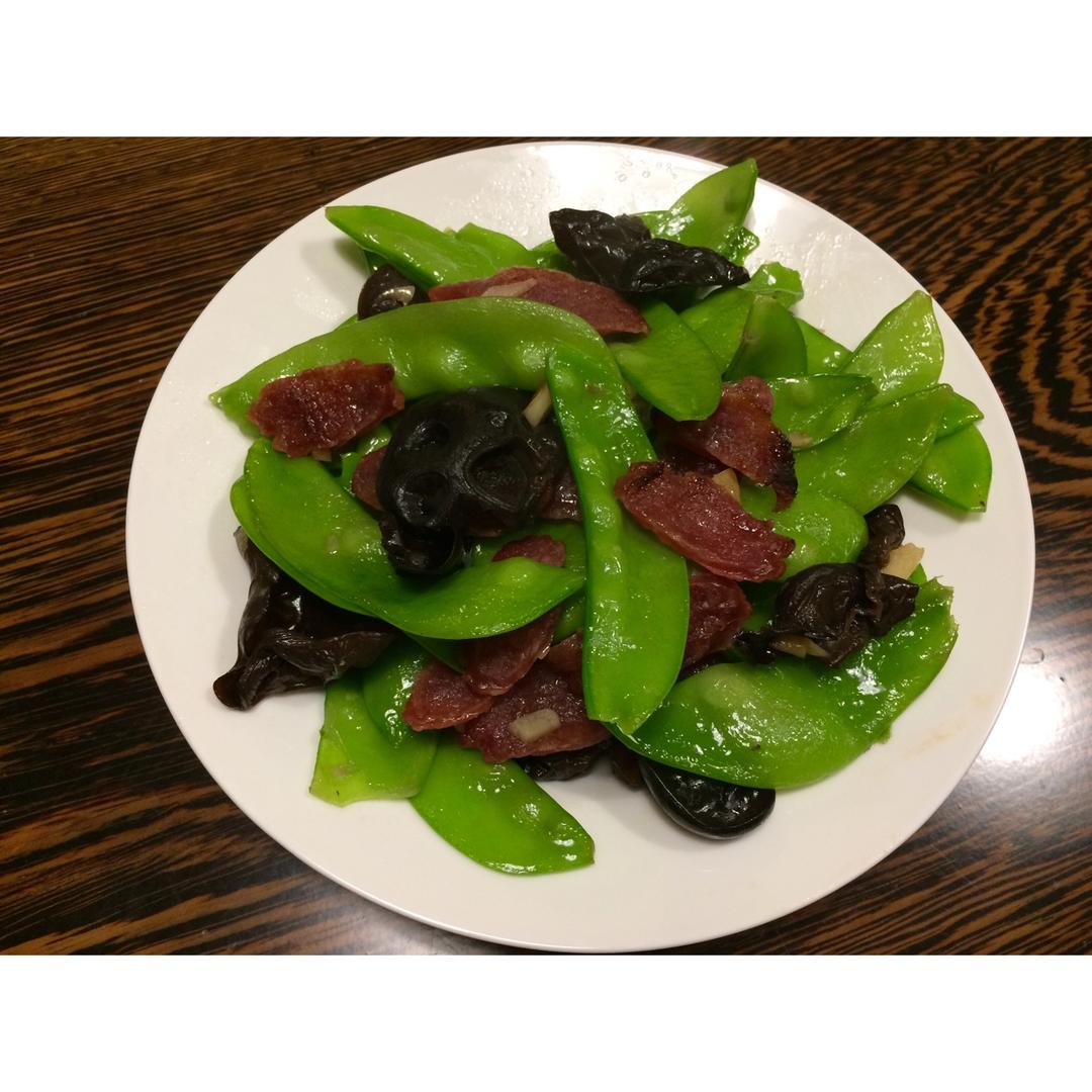 腊肠炒荷兰豆