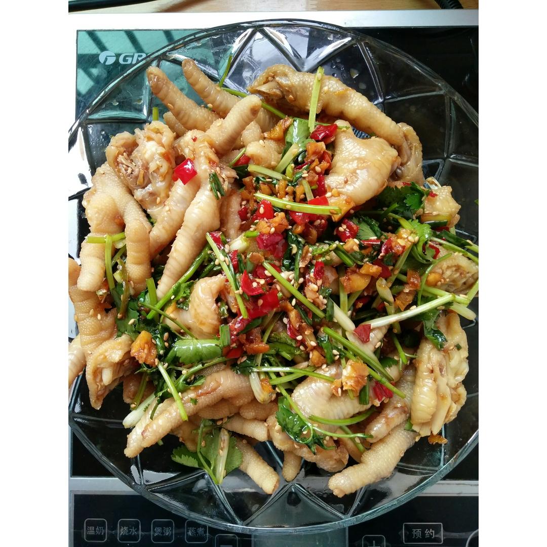 凉拌鸡爪-人人爱