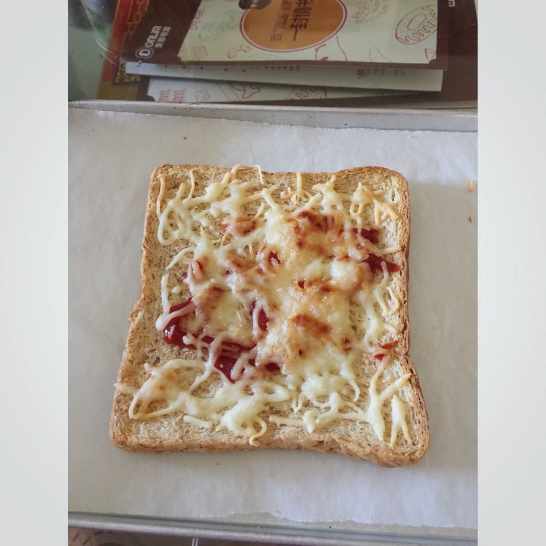 吐司披萨