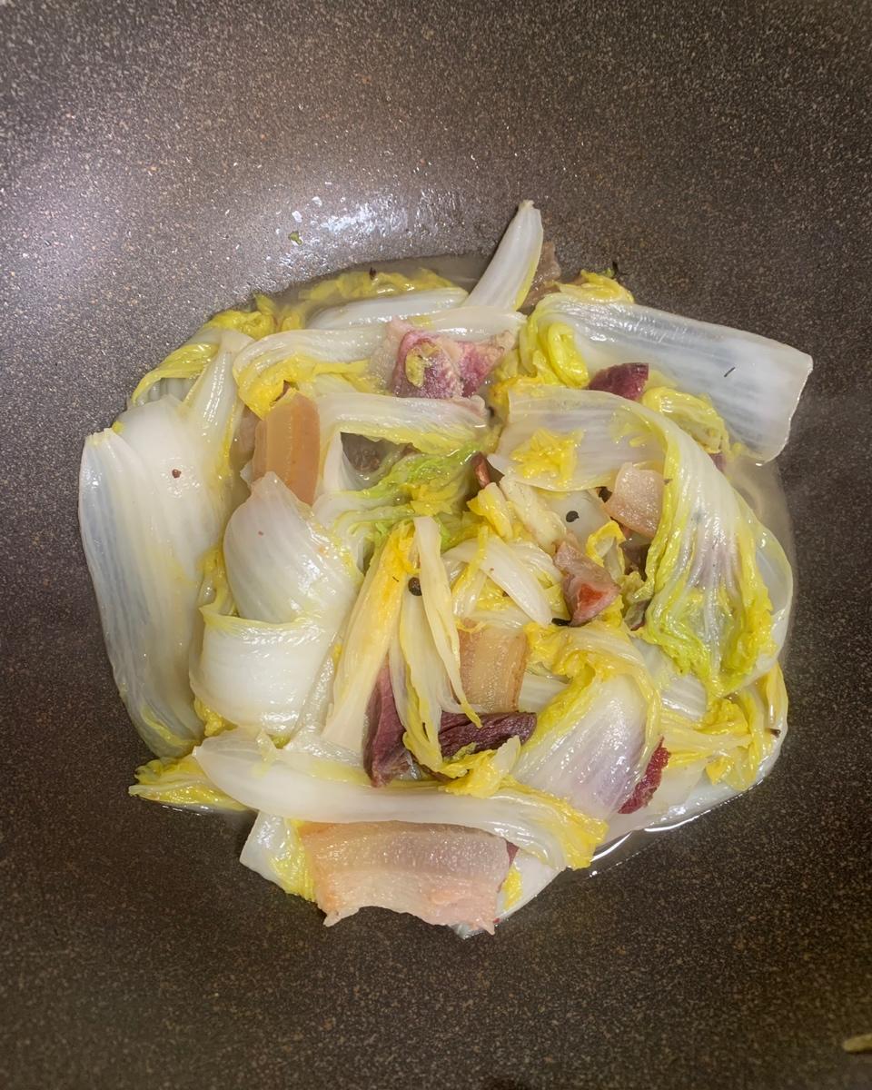 包胖子做的腊肉炒娃娃菜