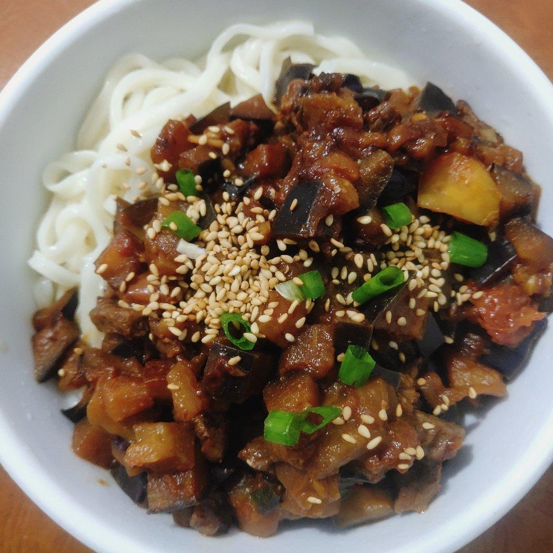 茄子肉丁打卤面