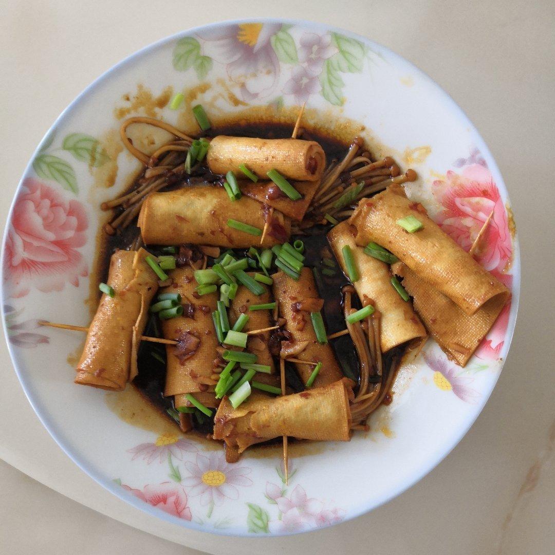 比肉还好吃的金针菇豆皮卷