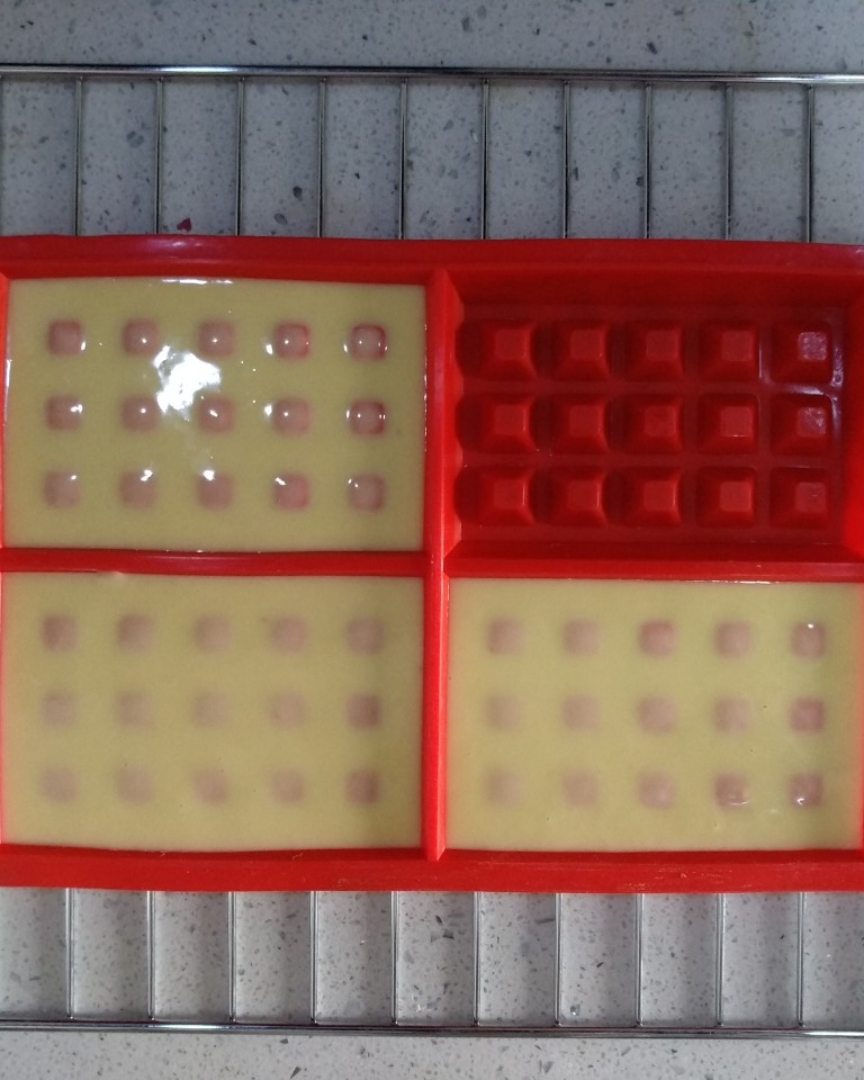 华夫饼硅胶模具烤箱版(一人份、详细图解、玉米油、无泡打粉、海氏40L烤箱)的做法 步骤4