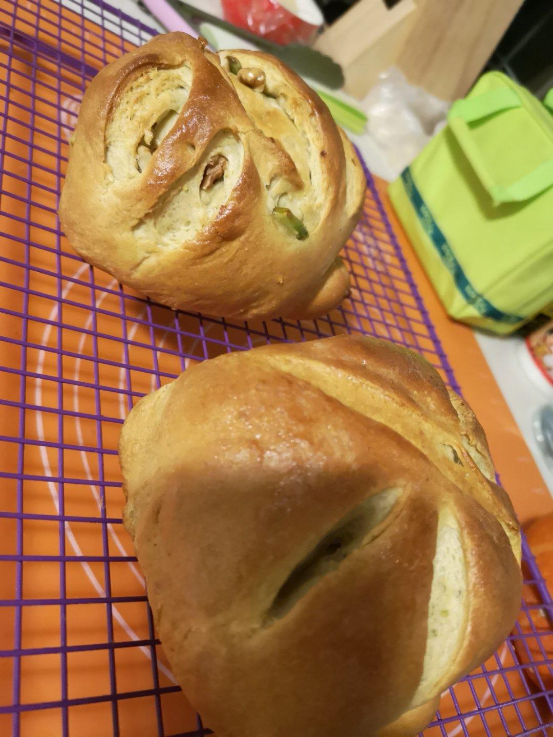 招财猫yo做的牛油果面包