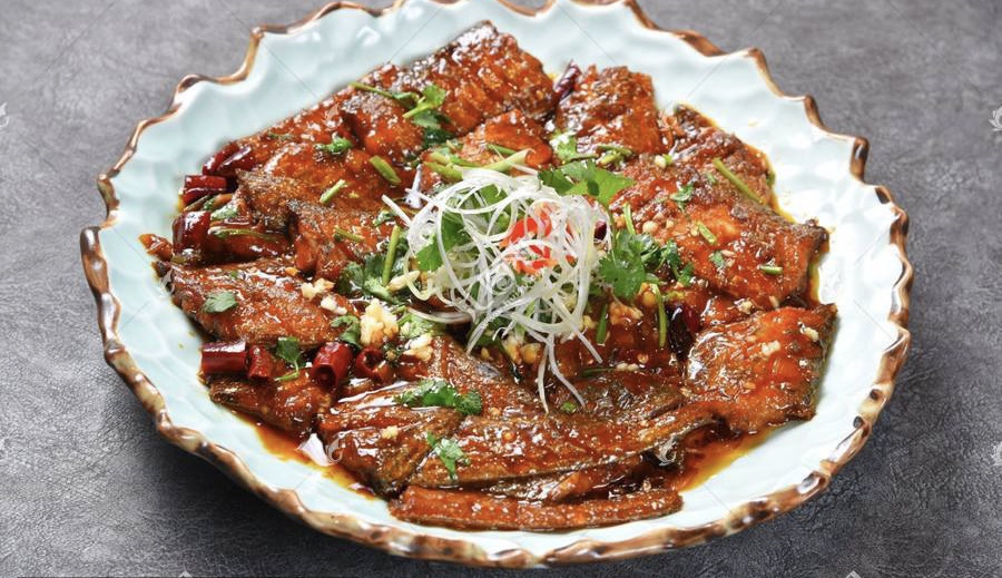 美食美味：重庆厨师教你做川味版“干烧带鱼”简单易学