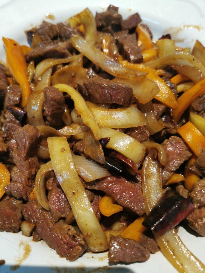 【小高姐】青椒牛肉 如何炒出嫩滑的牛肉