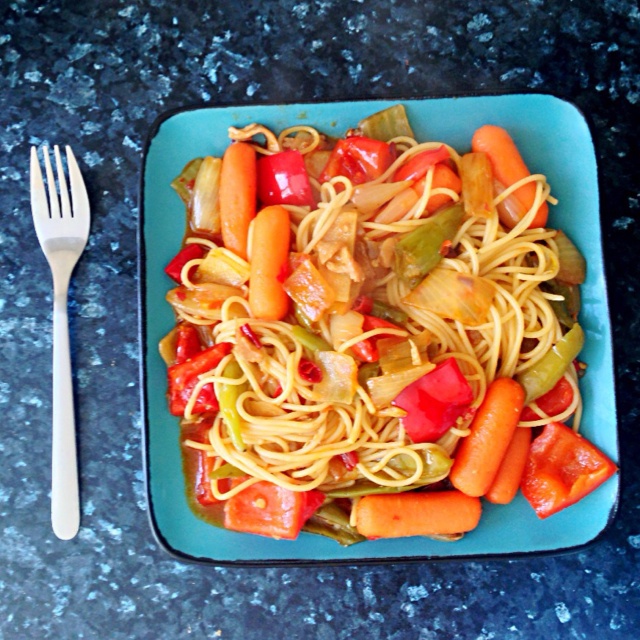 中式彩椒意面（Chinese Fried Spaghetti with Bell Peppers)