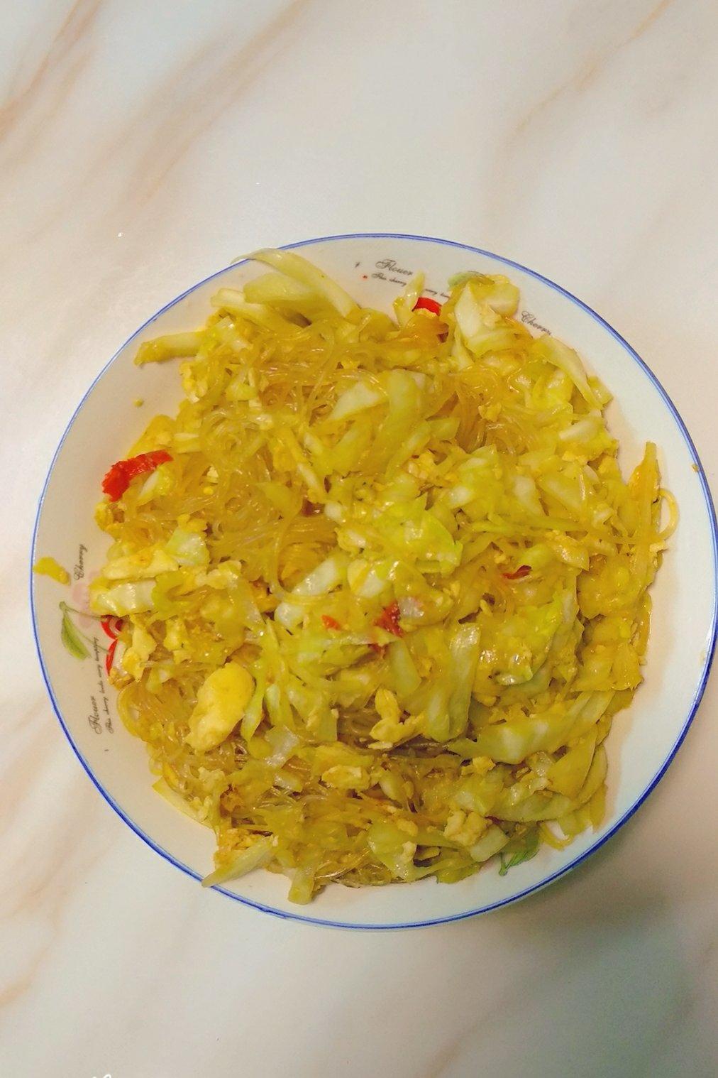 包菜粉丝炒鸡蛋