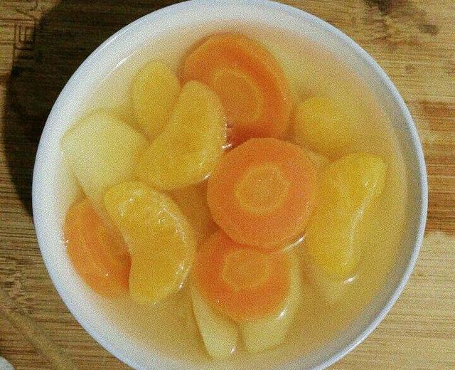 苹果橘子胡萝卜蔬菜水果汤的做法