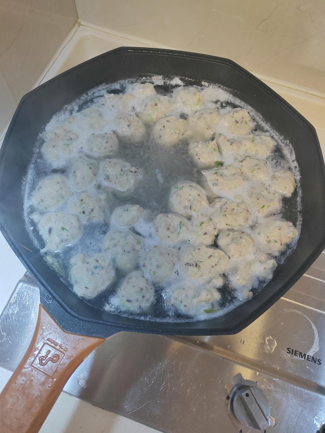 猪肉丸