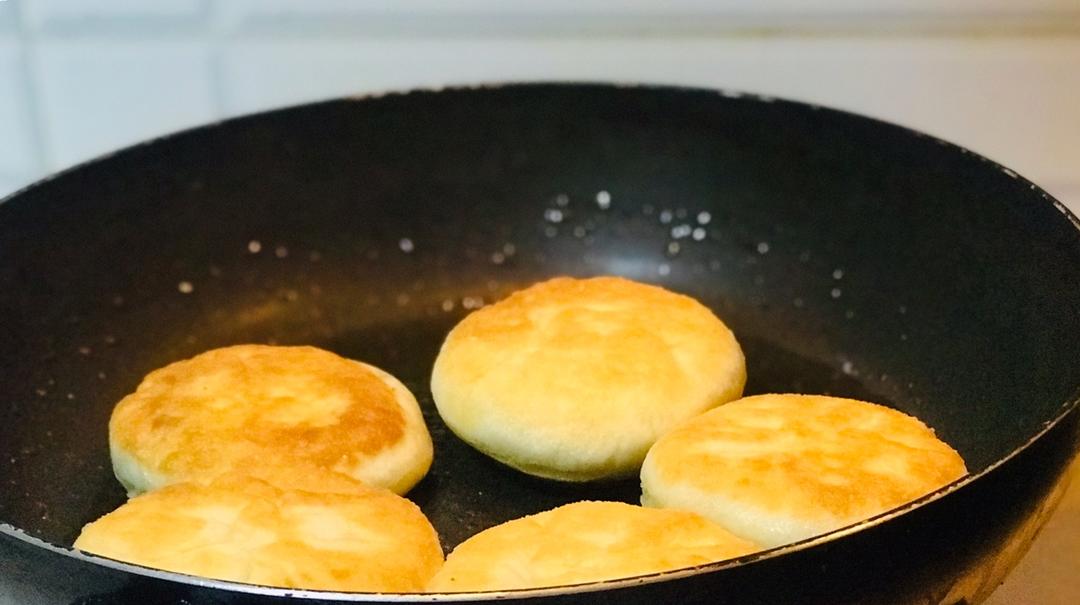 不用去早餐店的发面馅饼