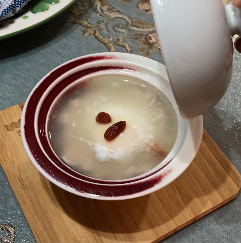 鸡蛋肉饼汤