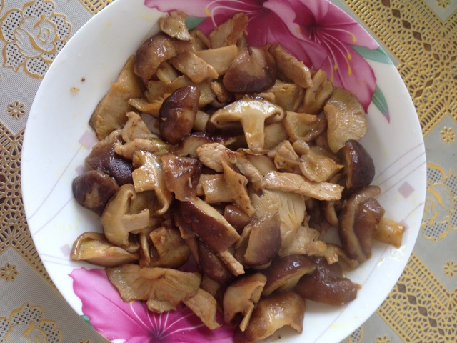 香菇炒肉