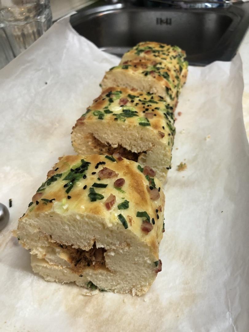 香喷喷的肉松面包卷，来试试吧！