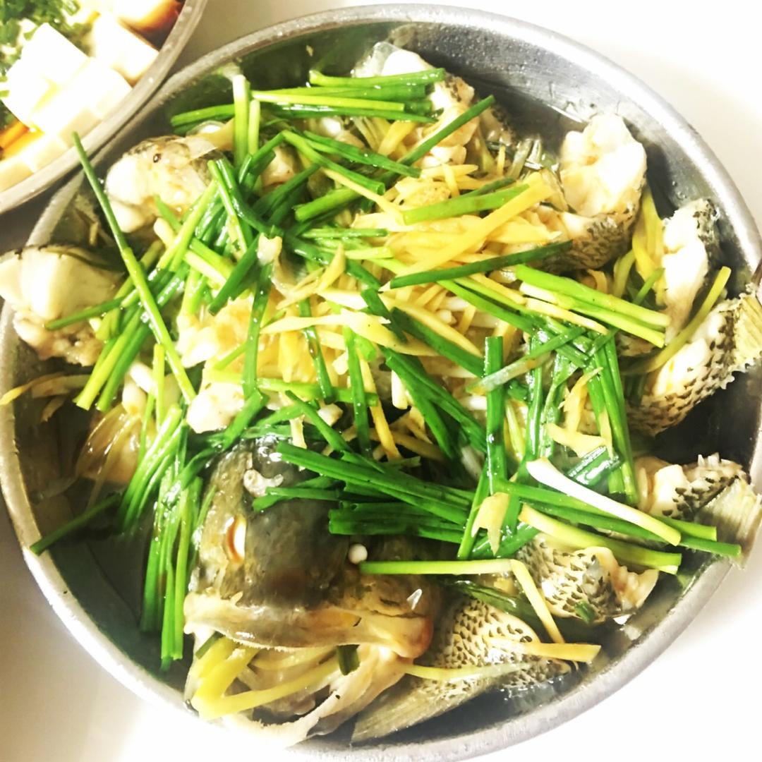 清蒸鲈鱼