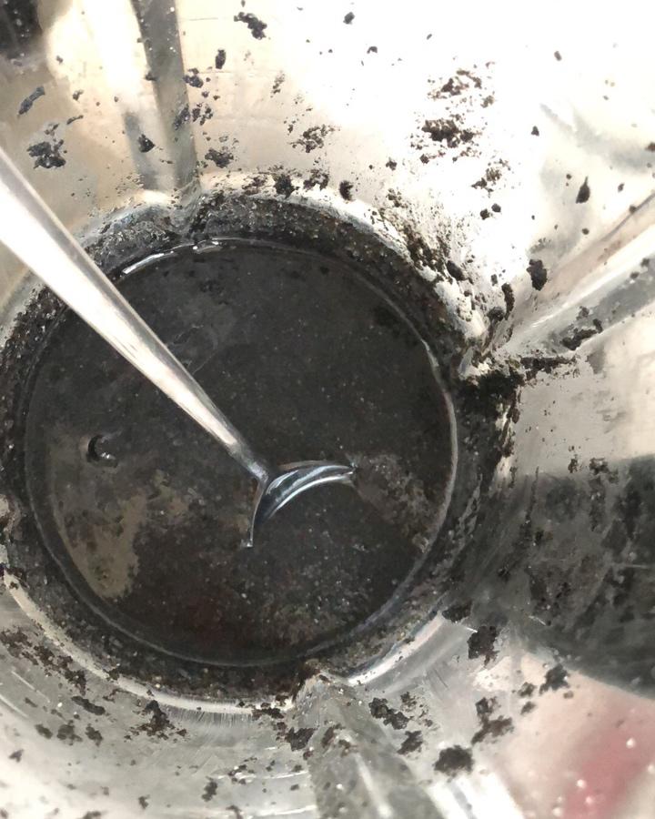 婴儿辅食：天然调料—黑芝麻酱