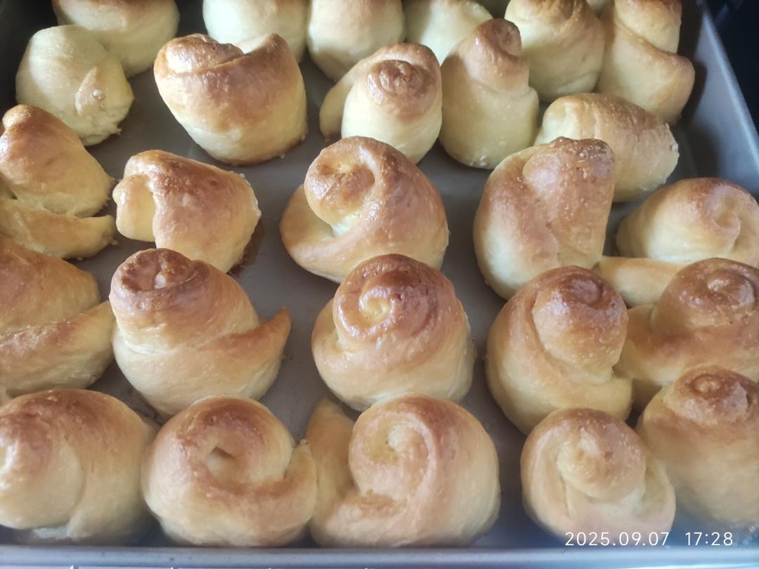 脆底蜂蜜小面包