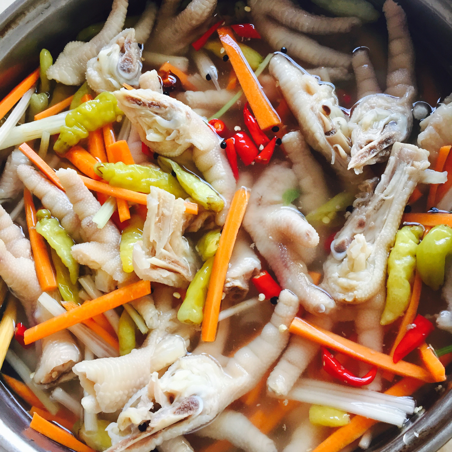 傣味柠檬泡鸡脚