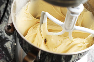 柠檬香草水果裸蛋糕·配奶酪糖霜的做法 步骤3