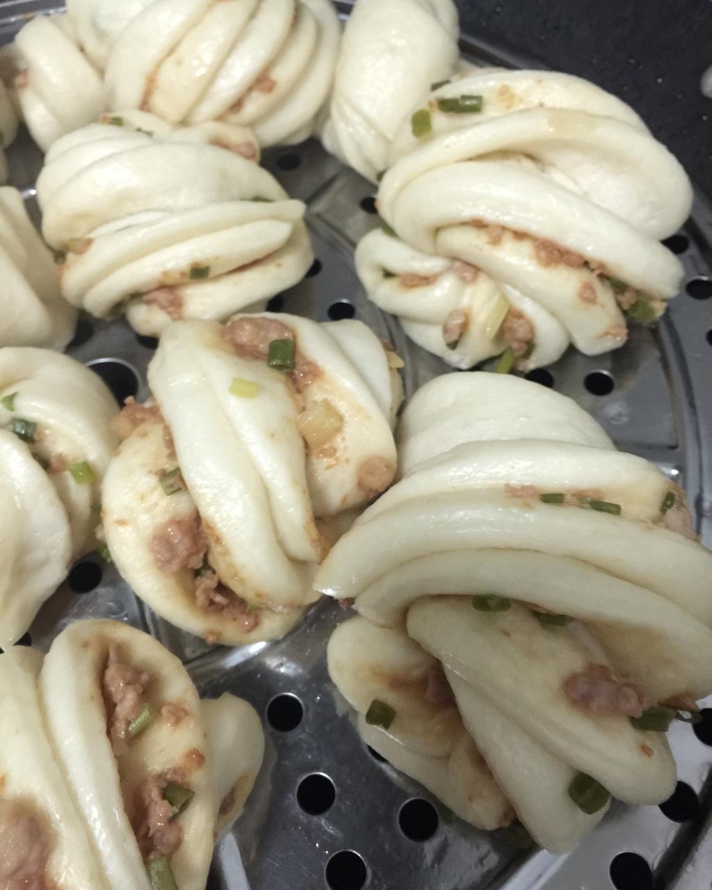 葱油花卷 Steamed Roll