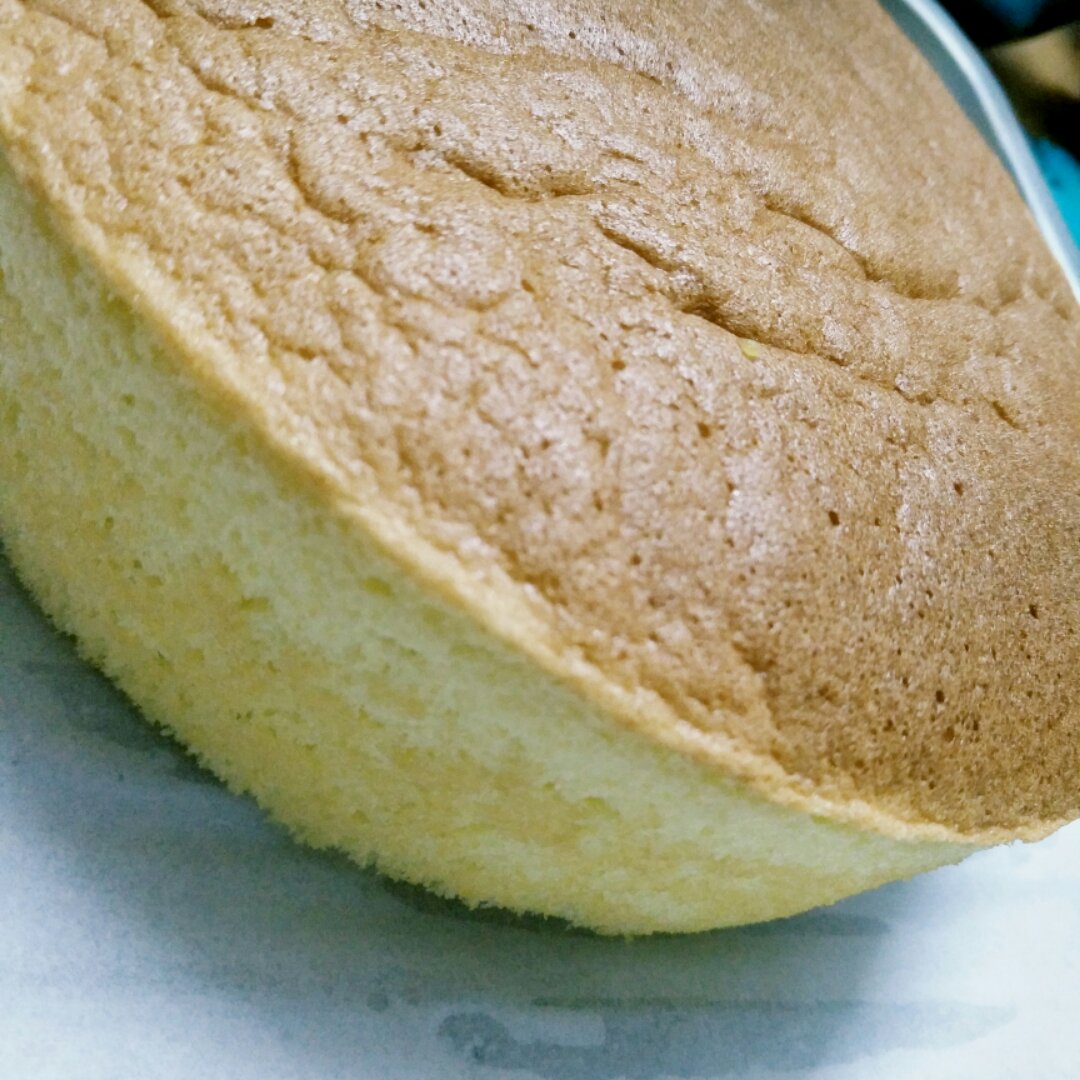 烤箱做蛋糕（戚风蛋糕的做法）