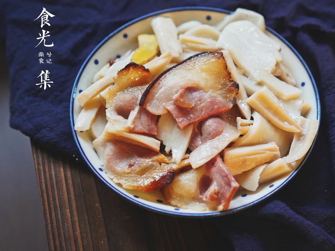 云之味腊肉焖饵块的做法