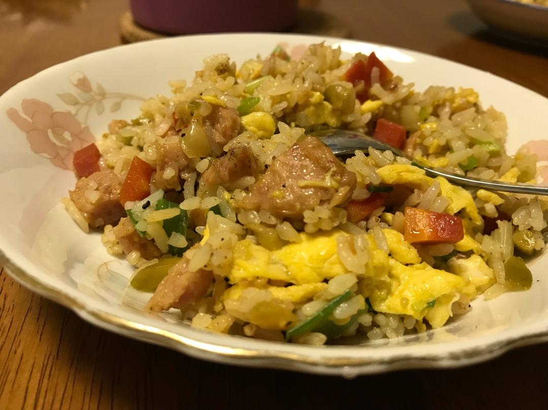 酱油蛋炒饭不可能难吃