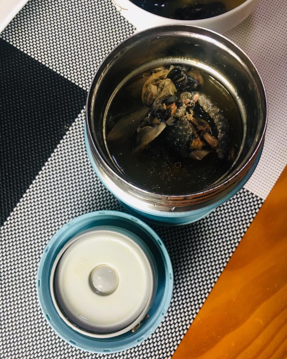 姬松茸乌鸡汤