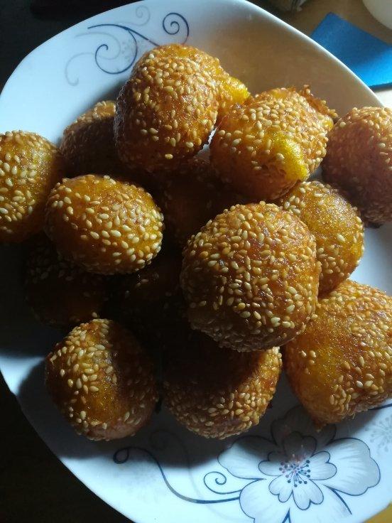 黄金球之一（南瓜芝麻球）