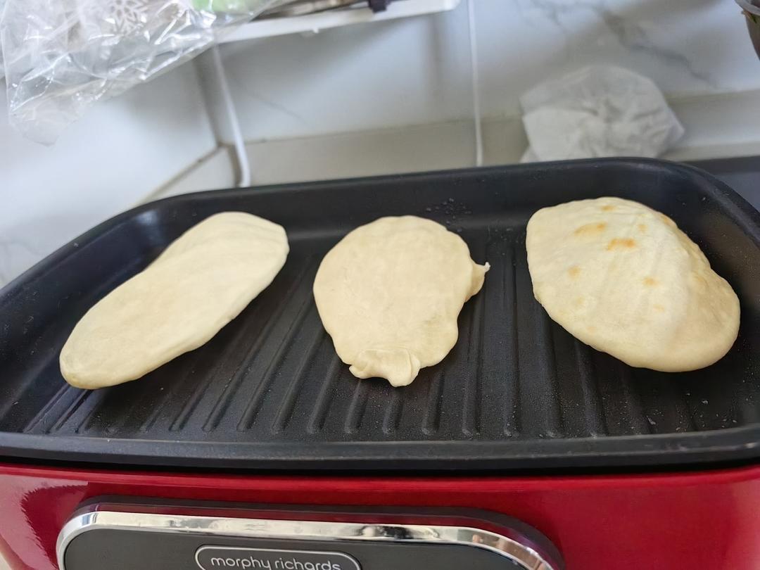 半烫面的口袋饼｜装啥都好吃