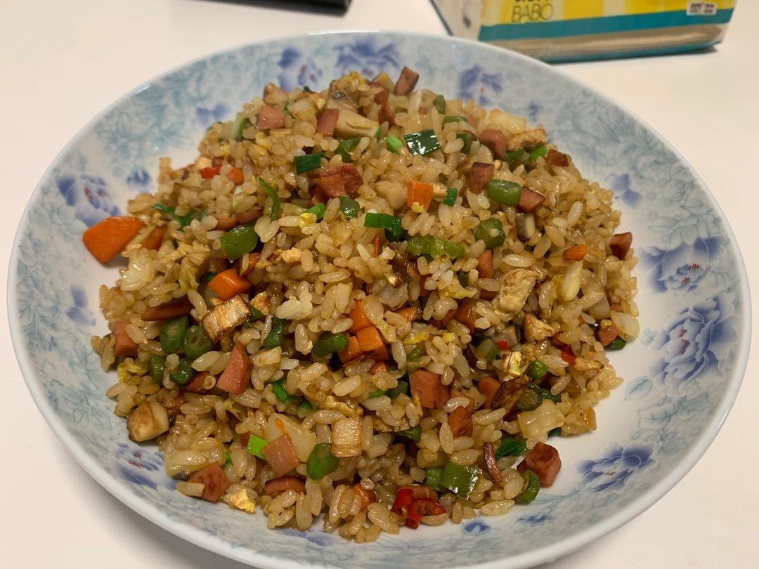 蛋炒饭终极版(真粒粒分明)的做法