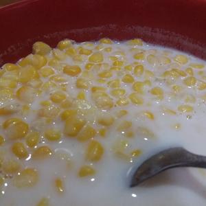 芝士牛奶甜玉米的做法 步骤3