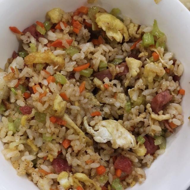 翻滚吧💥虾仁咖喱炒饭