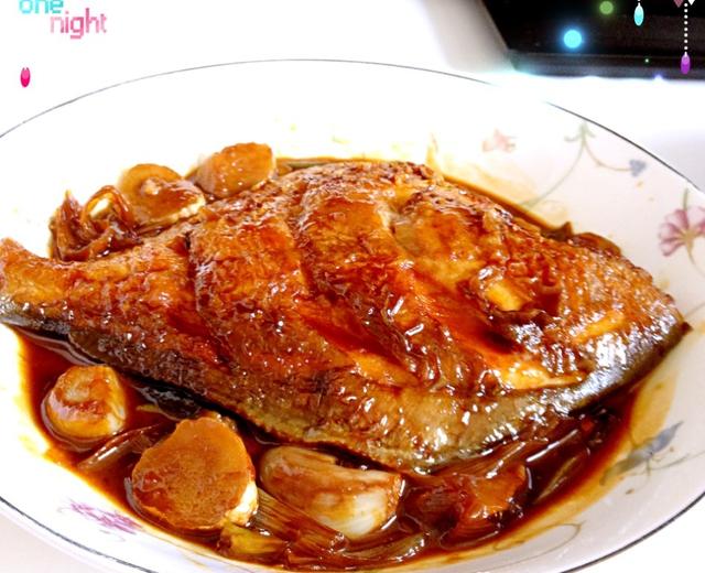 传统中式红烧平鱼
