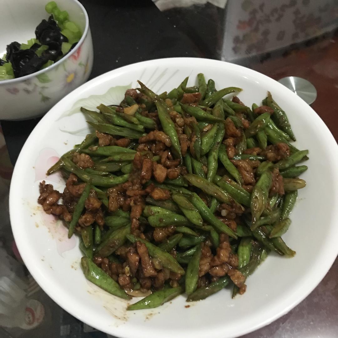 肉沫豆角下饭菜