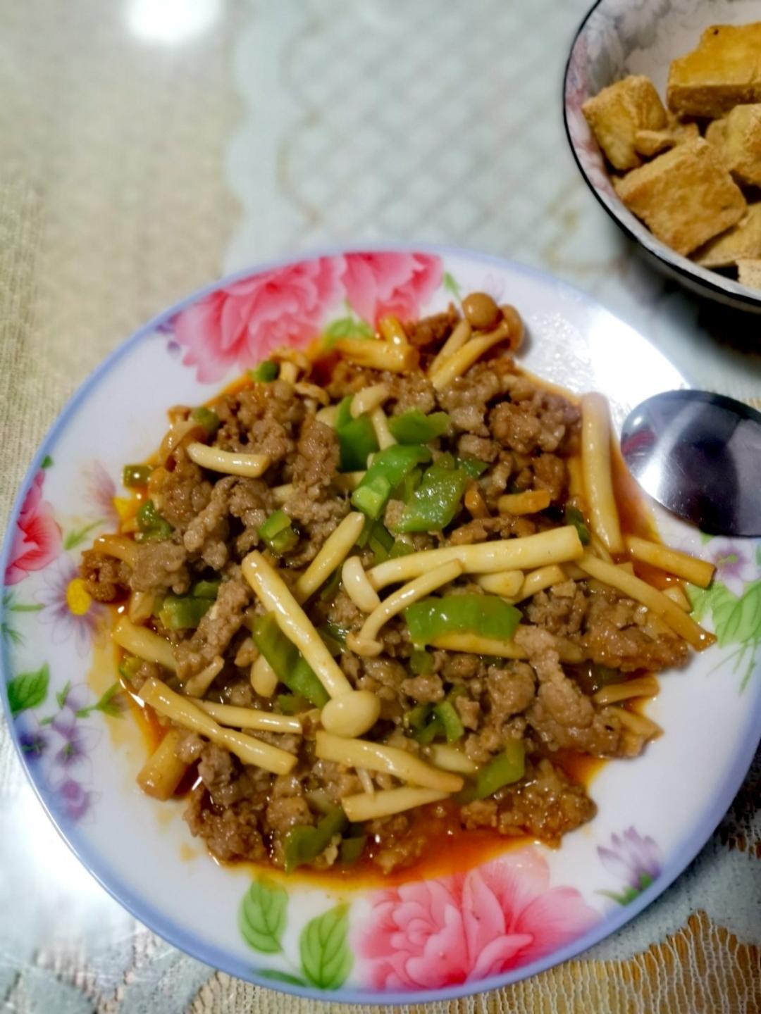㊙️🔥快手下饭菜‼️香辣肉沫白玉菇‼️菜汤拌饭一碗米饭不够吃