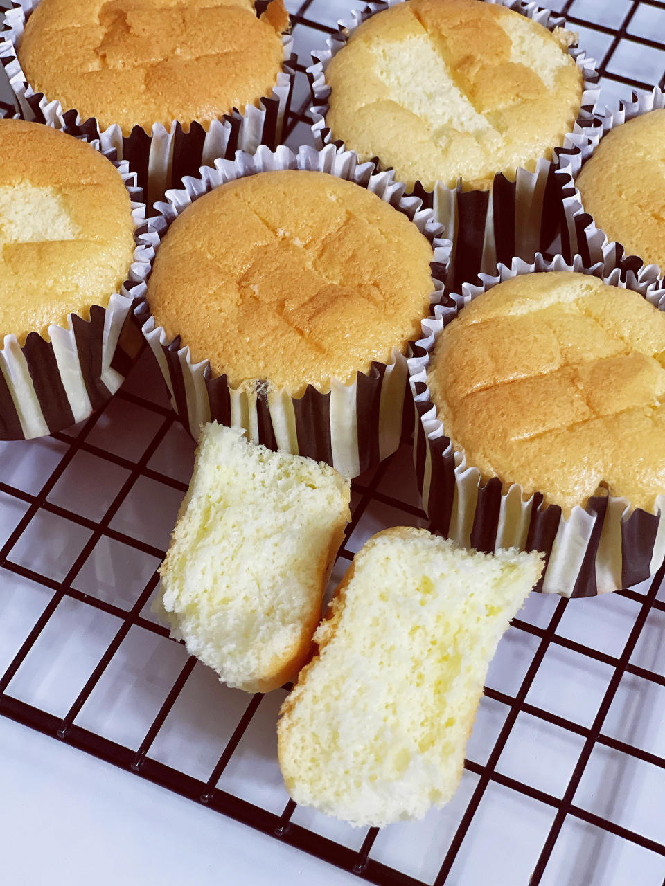 比棉花还柔软，1分钟学会，低脂低卡酸奶蛋糕