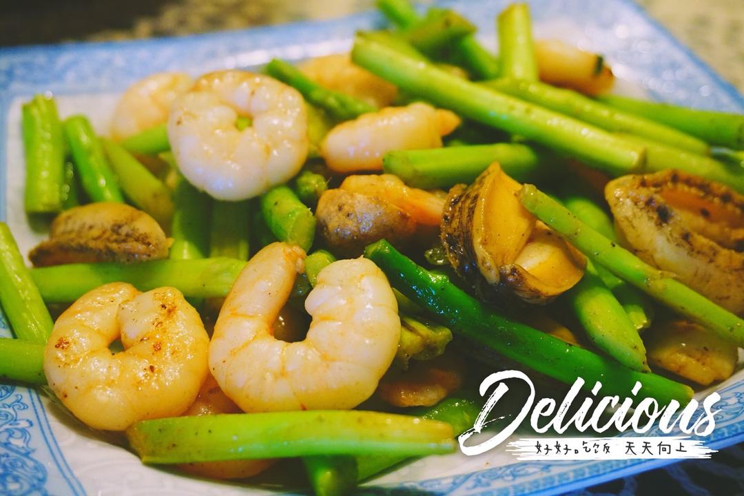 清炒芦笋虾仁