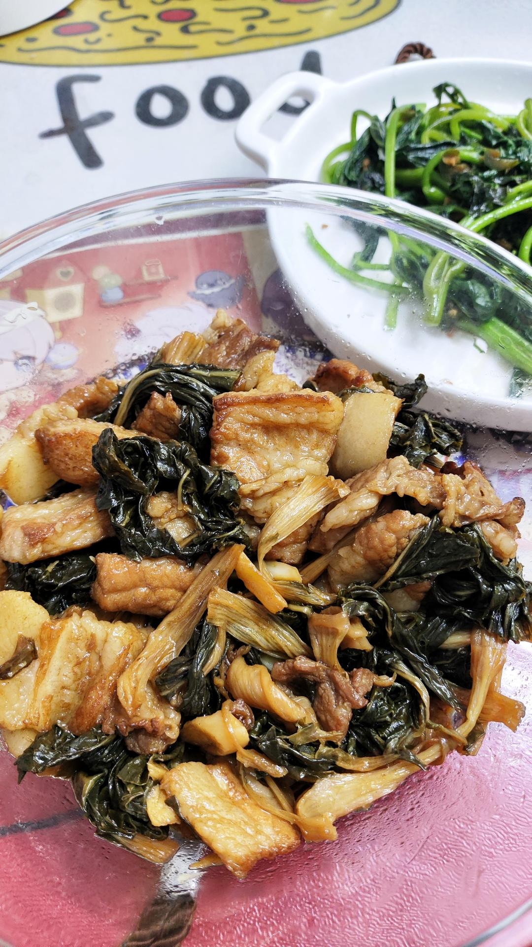 下饭神器菜干煲五花肉