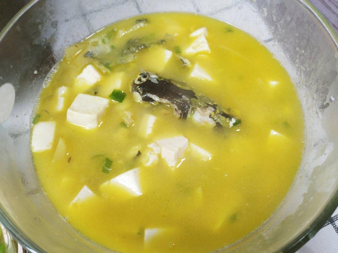 黄骨鱼豆腐汤
