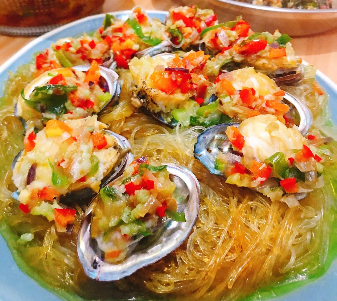 蒜蓉粉丝蒸鲍鱼