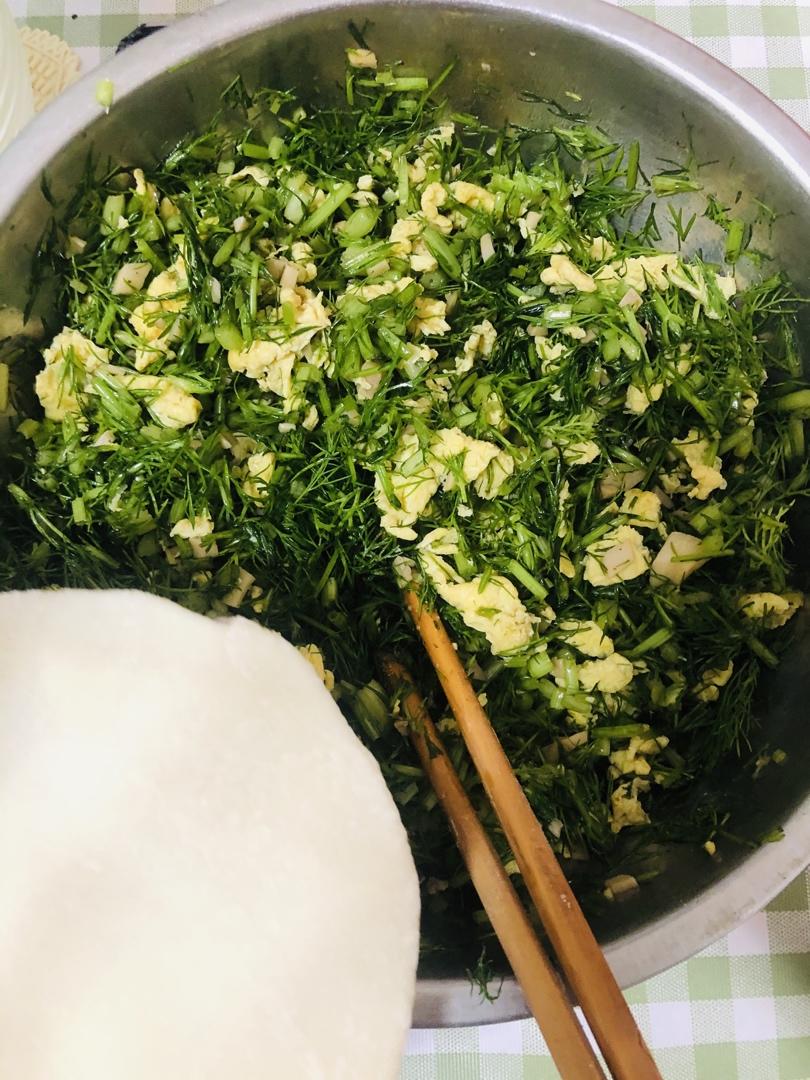 茴香鸡蛋馅饼