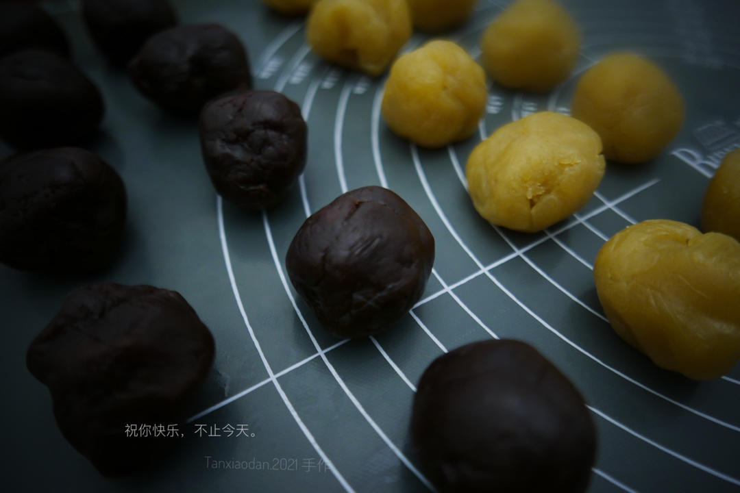 《Tinrry+》蛋黄酥