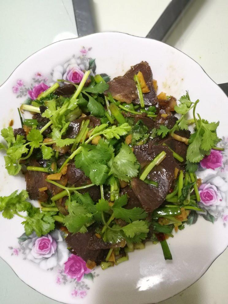 凉拌牛肉