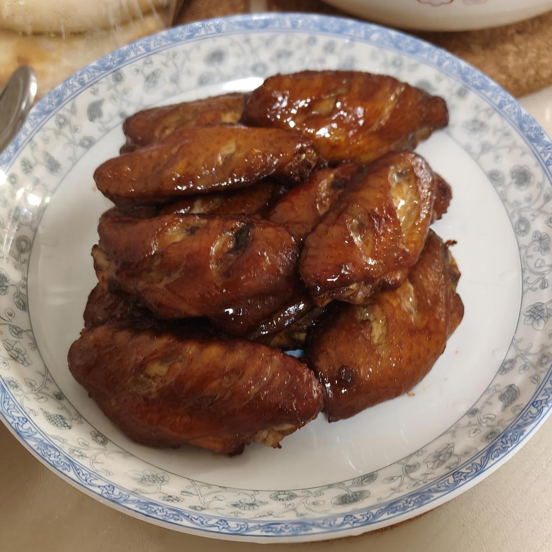 无比鲜嫩多汁的蒜香蜜汁鸡翅