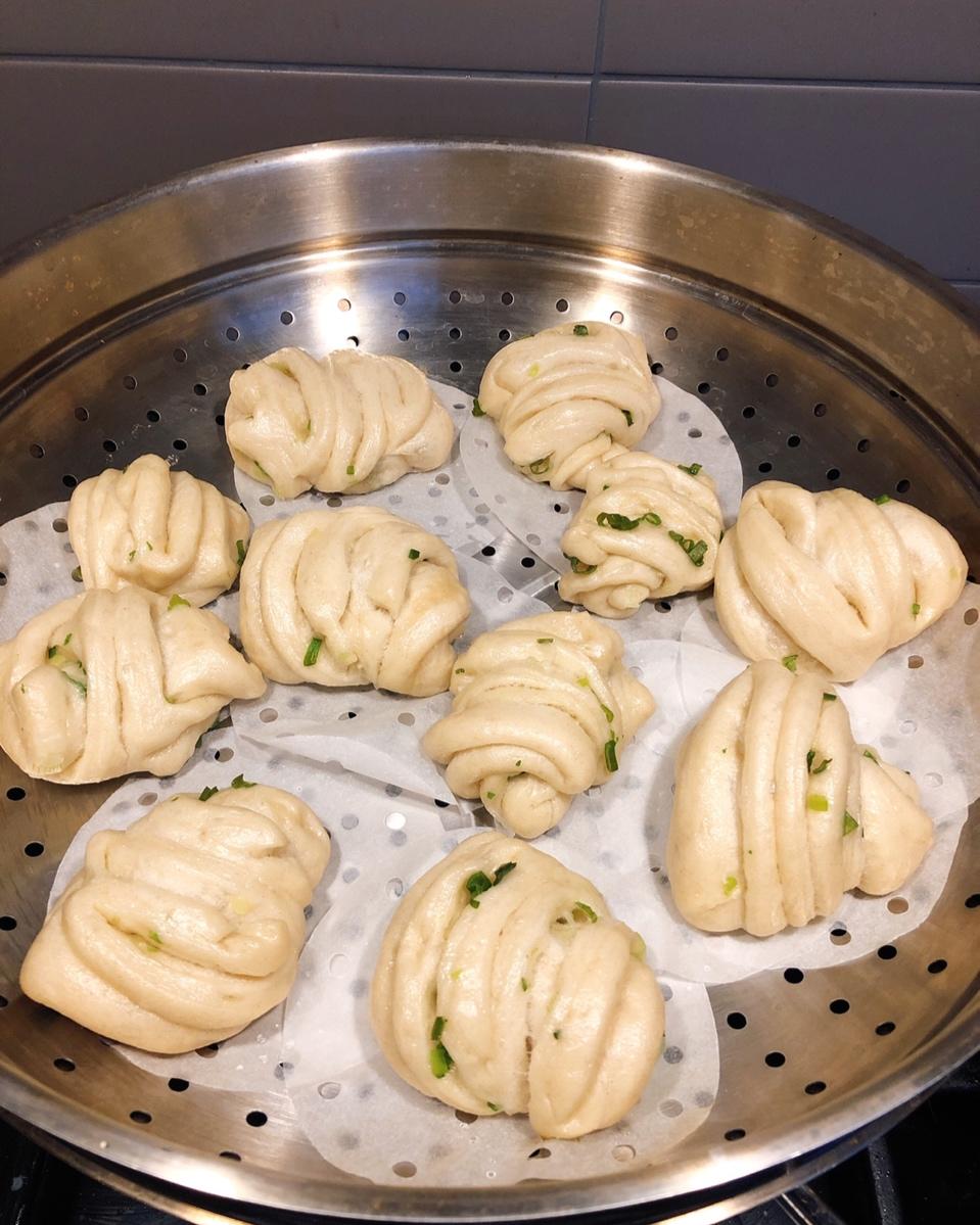 葱油花卷 Steamed Roll