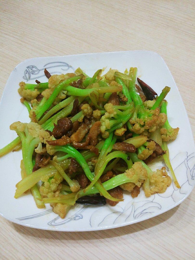 有机花菜小炒肉